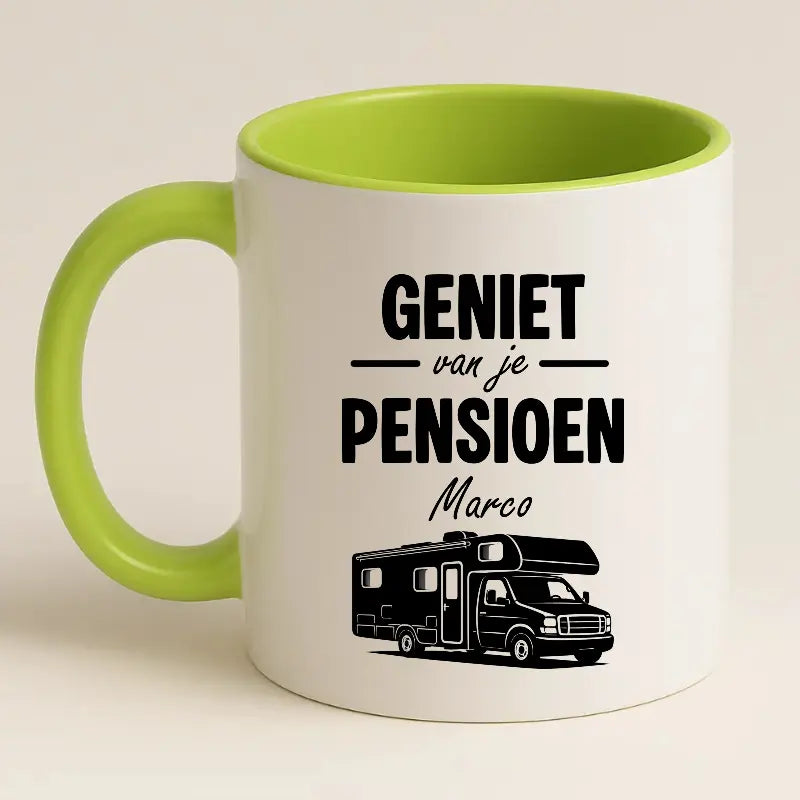Geniet van je Pensioen – Mok met naam en Camper