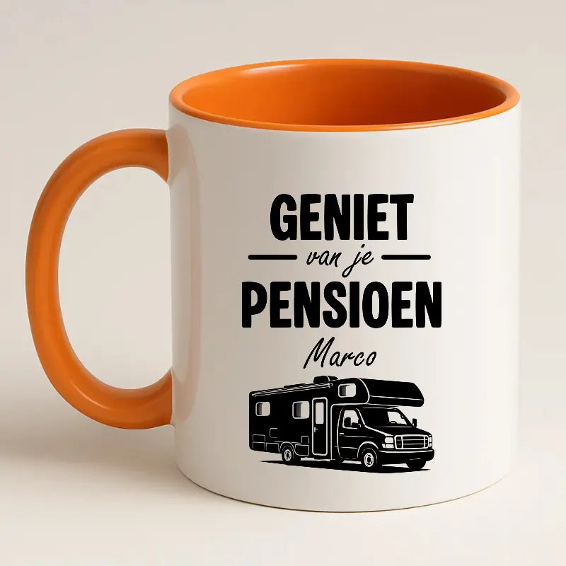 Geniet van je Pensioen – Mok met naam en Camper