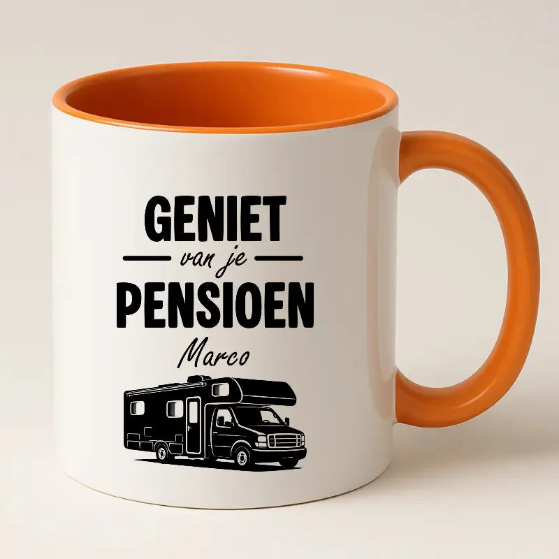 Geniet van je Pensioen – Mok met naam en Camper