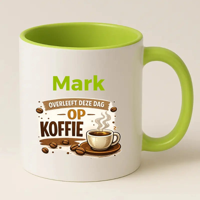 Grappige Koffiemok met Naam – (Naam) Overleeft deze dag op Koffie