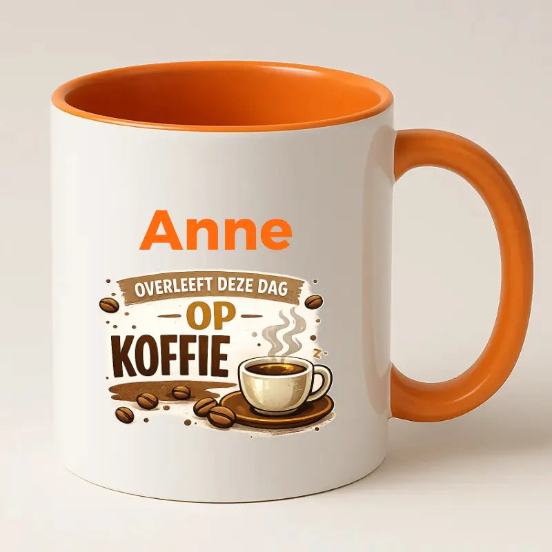 Grappige Koffiemok met Naam – (Naam) Overleeft deze dag op Koffie