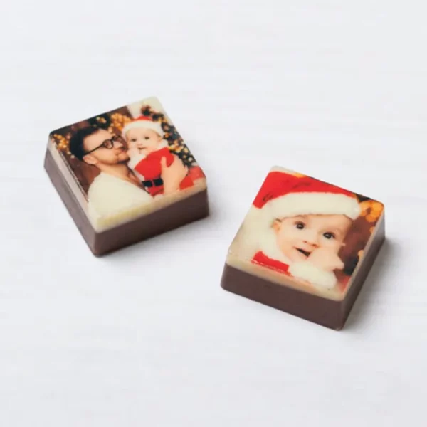 Adventskalender met 24 foto chocolaatjes