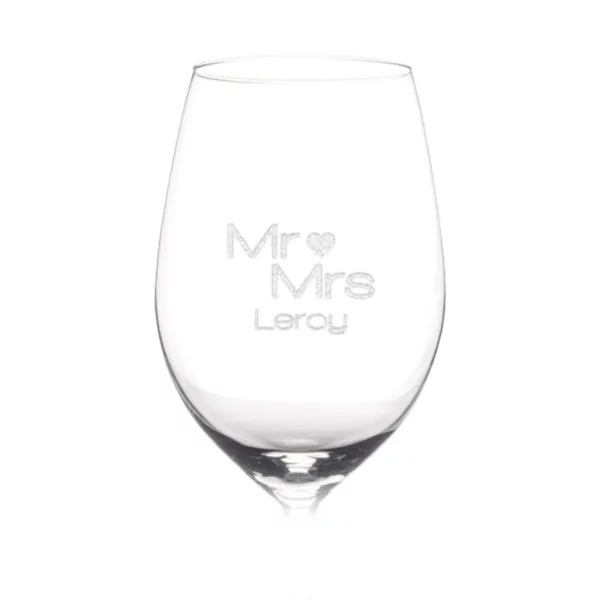 wijnglas graveren met naam mr en mis
