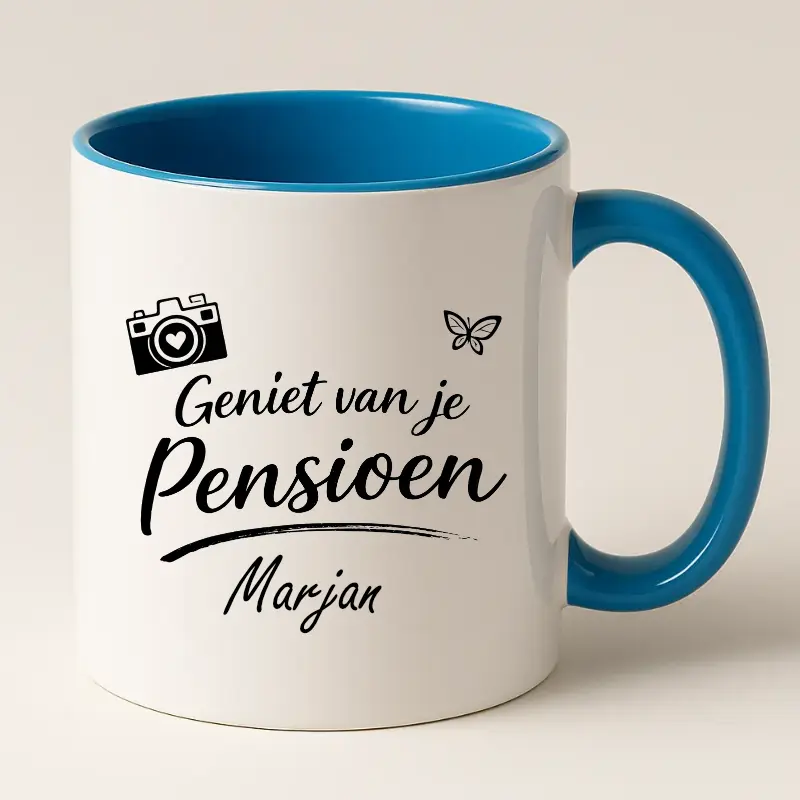 Geniet van je Pensioen Mok met naam (blauw)