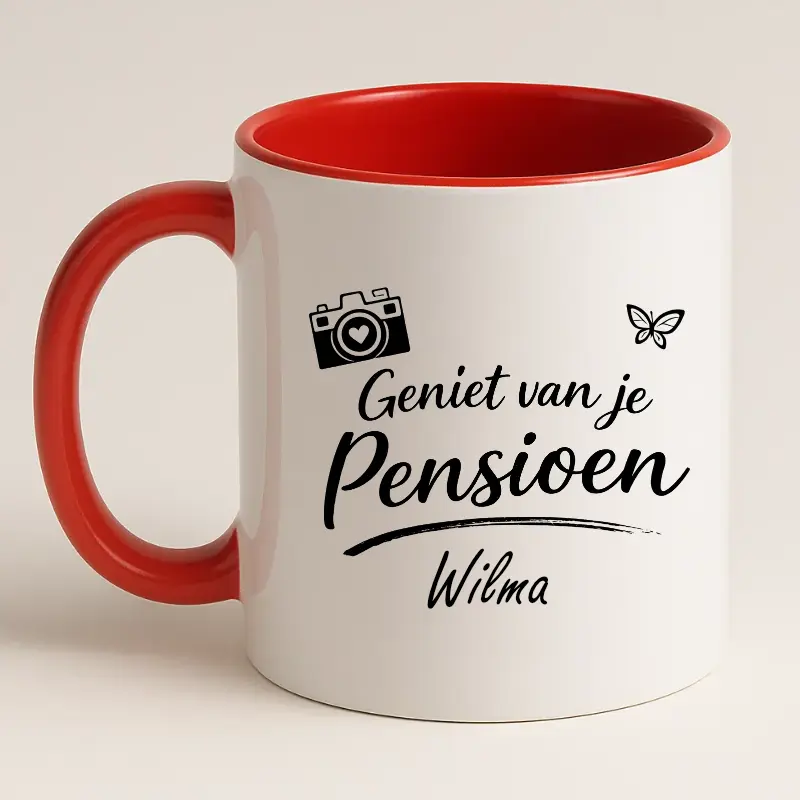 Geniet van je Pensioen Mok met naam (rood) achterkant